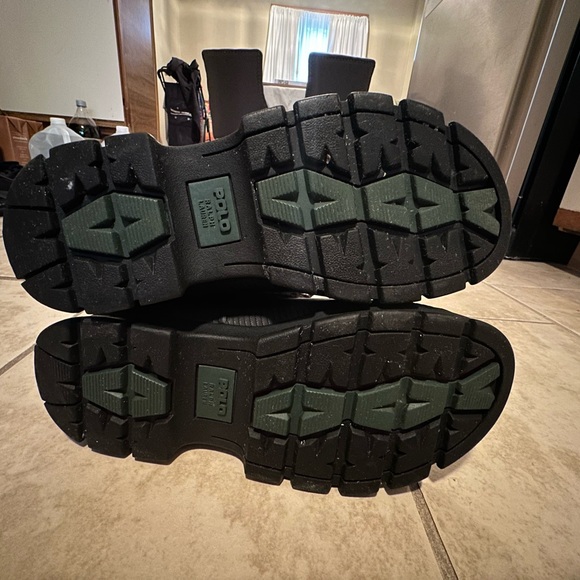 Good condition: Polo Ralph Lauren winter boots from Macy’s - Picture 2 of 3